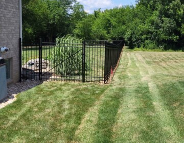 6’ High, Black Aluminum Courtyard Residential Fence with Spears Beautiful Residential Fencing Ideas 1