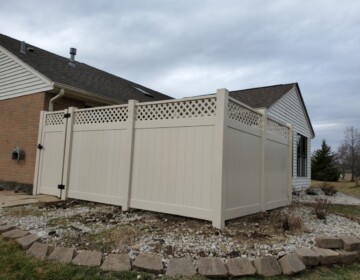 5’ Tall, Tan Vinyl Privacy Fence with Lattice Top in Mason, OH 5’ Tall, Tan Vinyl Privacy Fence with Lattice Top