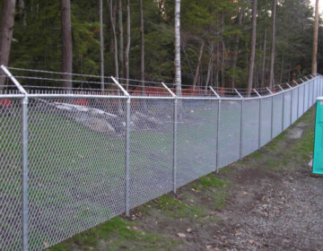 Chain Link Fence with Barb Arms and Wire Commercial Fence