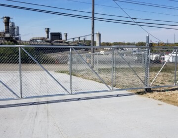 Cantilever Gate and Fence in Monroe, OH
Professionally Installed by Simpson Fence Company. Cantilever Gate and Fence in Monroe, OH